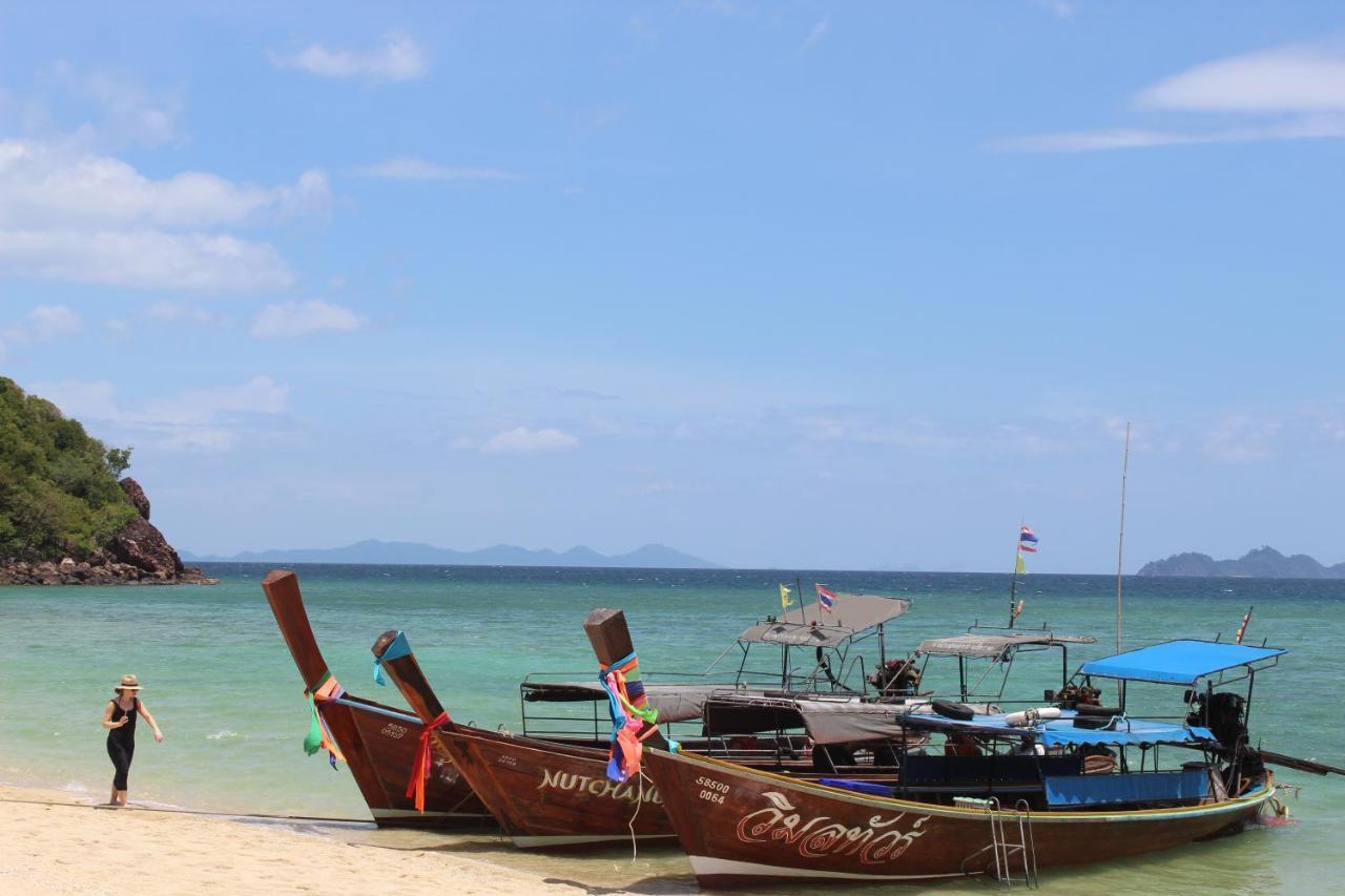Koh Ngai Paradise Beach Екстер'єр фото